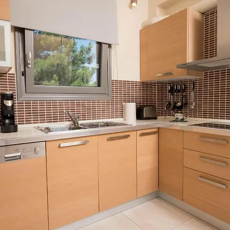 Louloudis Pool Villa *