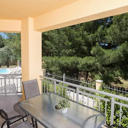 Louloudis Pool Skala Rachoni (Thasos)