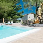 Louloudis Pool *