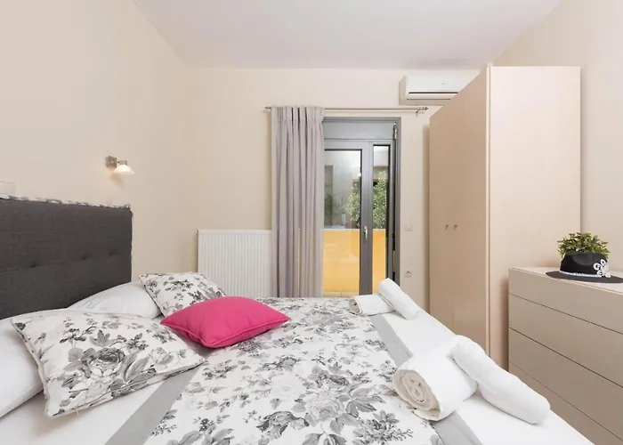 别墅 Louloudis Pool *