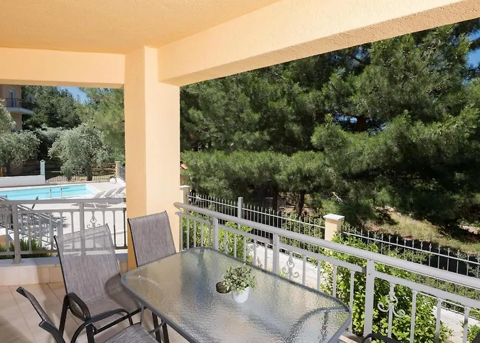 Louloudis Pool Skala Rachoni (Thasos)