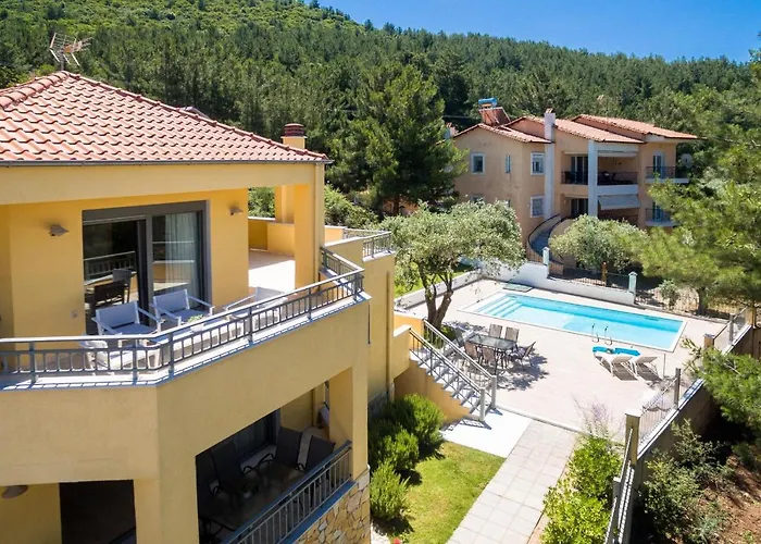 Louloudis Pool Skala Rachoni (Thasos)